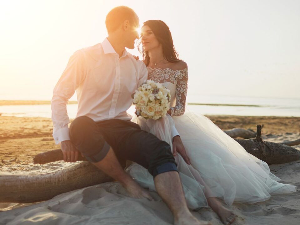 What Should You Look for in a Wedding Photography Package in Vero Beach?