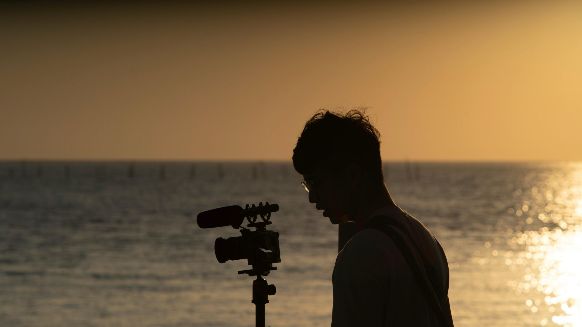 How Does a Wedding Videographer Handle Audio and Lighting for Optimal Results?