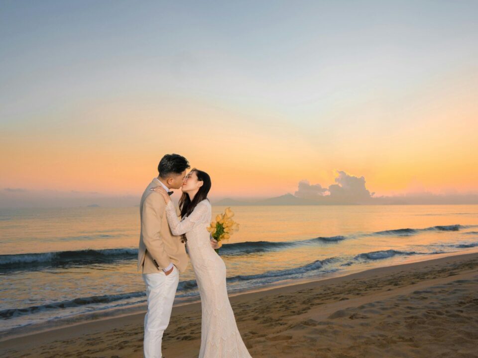 What's the Process of Working with a Photographer Vero Beach FL, From Booking to Delivery?